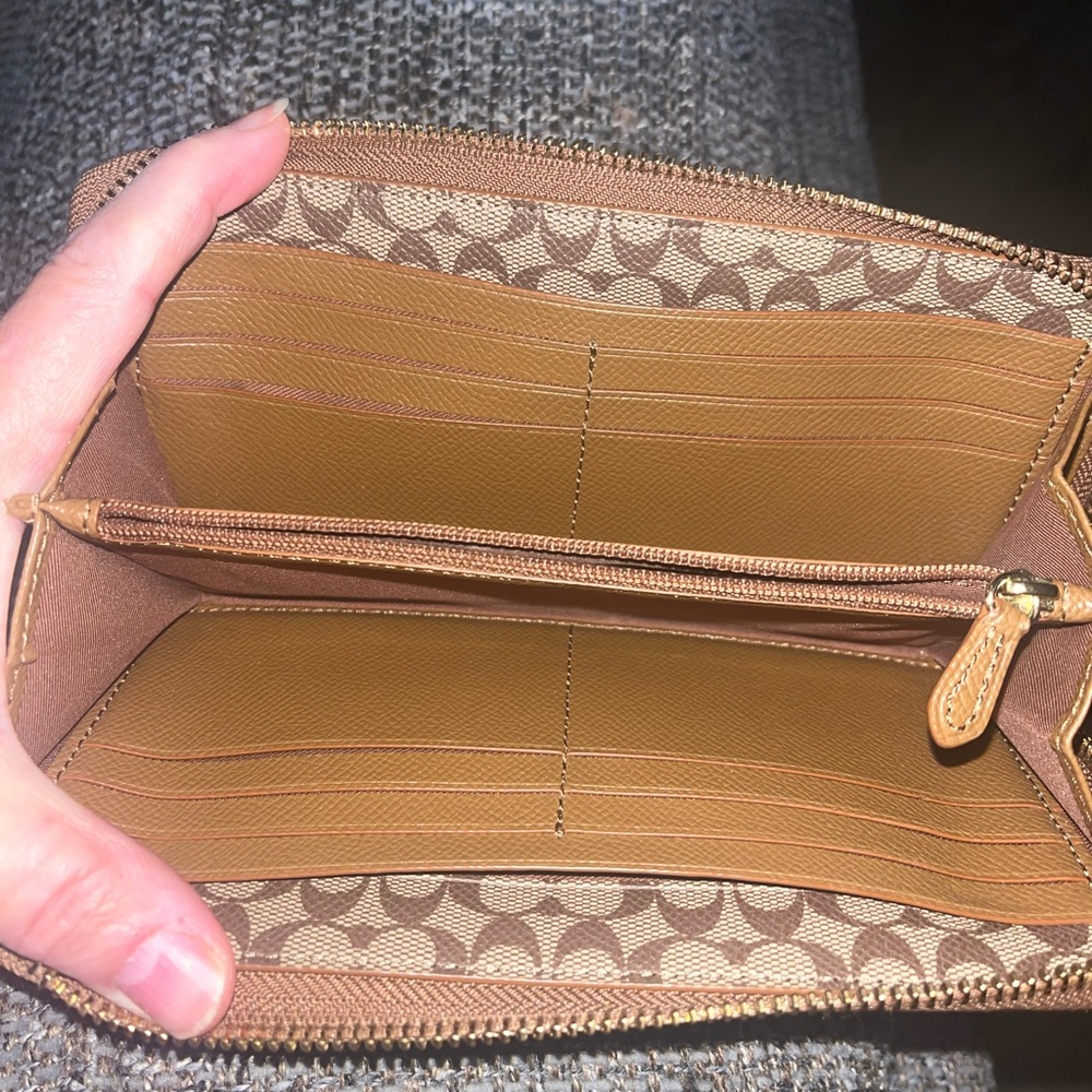 Coach Luggage Wallet